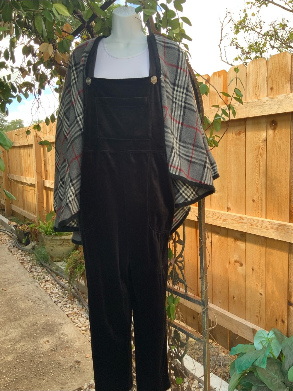 COLDWATER CREEK Black Velvet Velour dressy overalls, size Petite Small. NWOT.